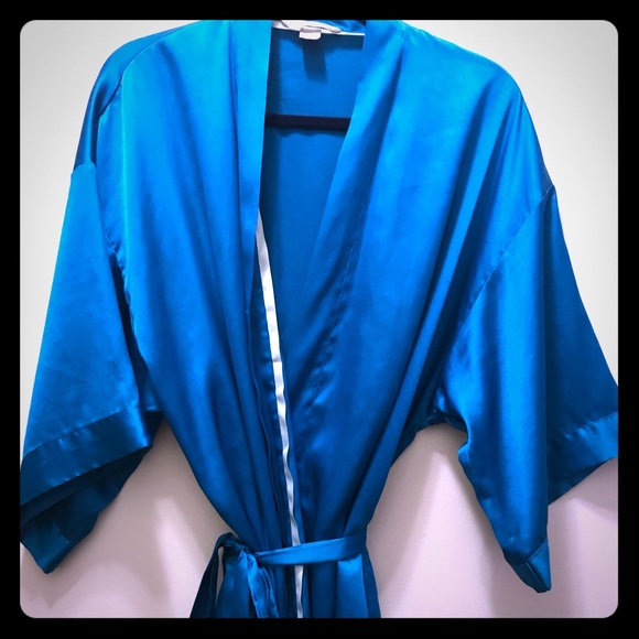 Victoria's Secret Other - Silk short Kimono